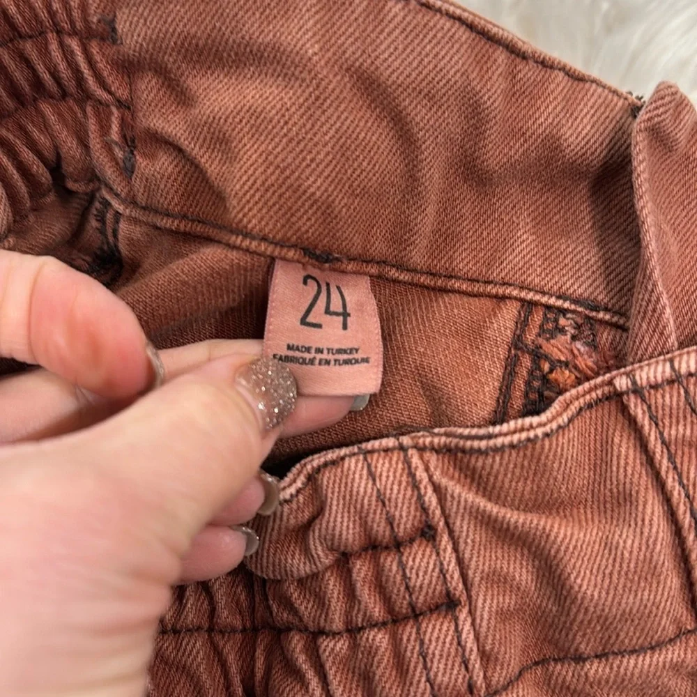 BDG Jeans - Picture 6 of 7